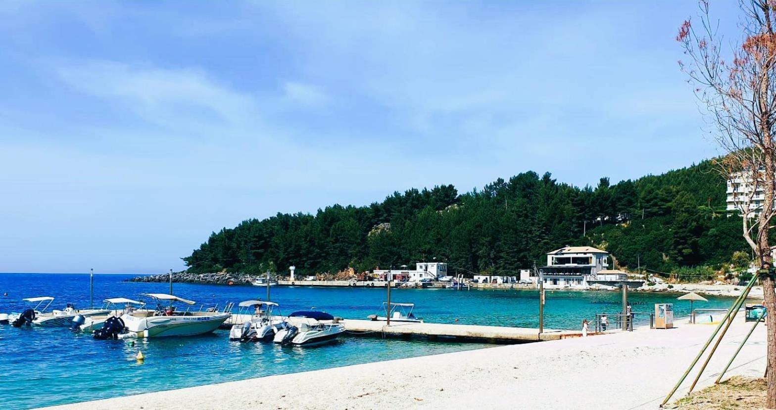 Philoxenia Guest House Himare Bagian luar foto