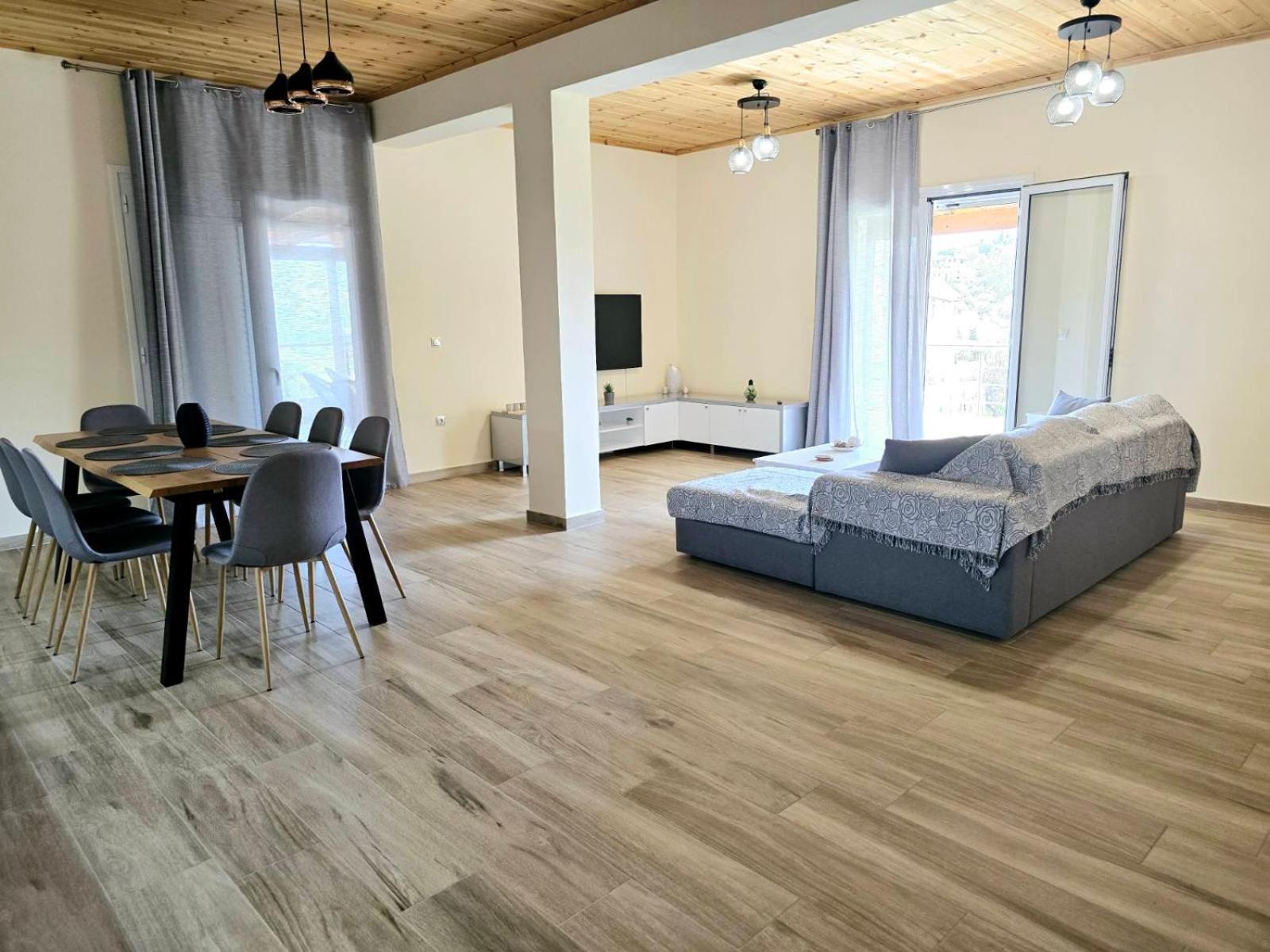 Philoxenia Guest House Himare Bagian luar foto